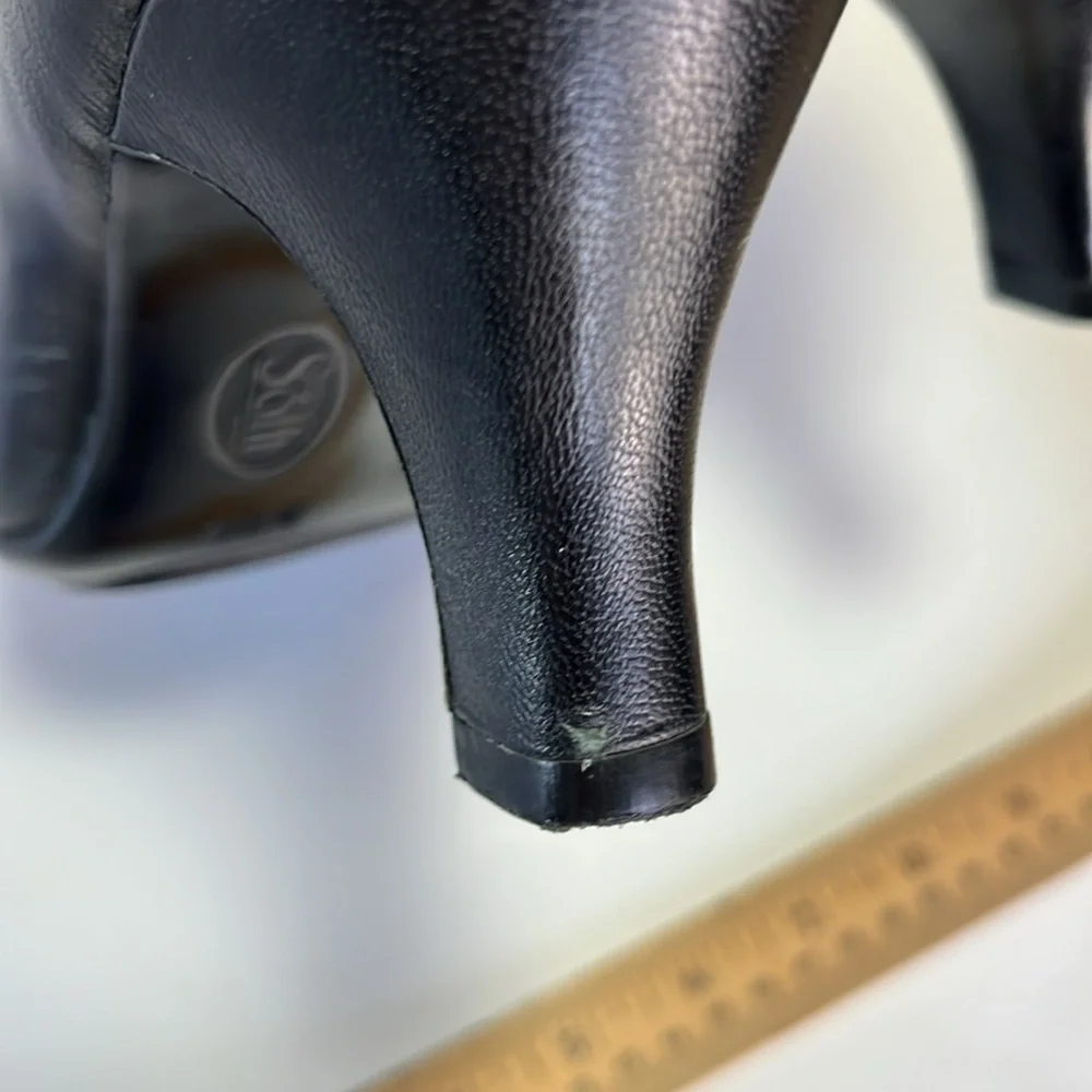 Sofft Samy woman’s black leather pump kitten wrapped heel arch support sz8 - Picture 13 of 14